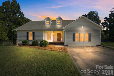 Photo for 1829 Kenmore Drive