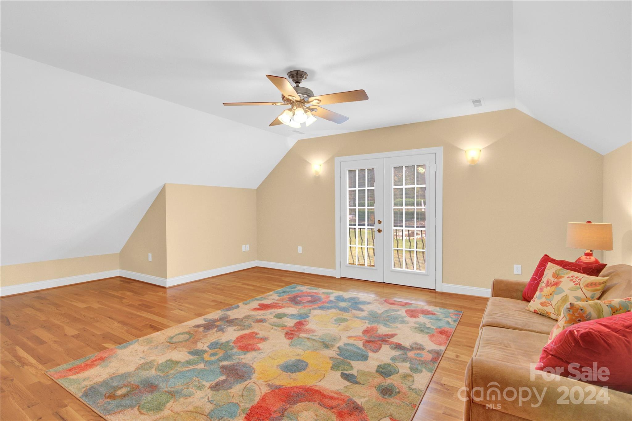 Woodland Hills - Residential