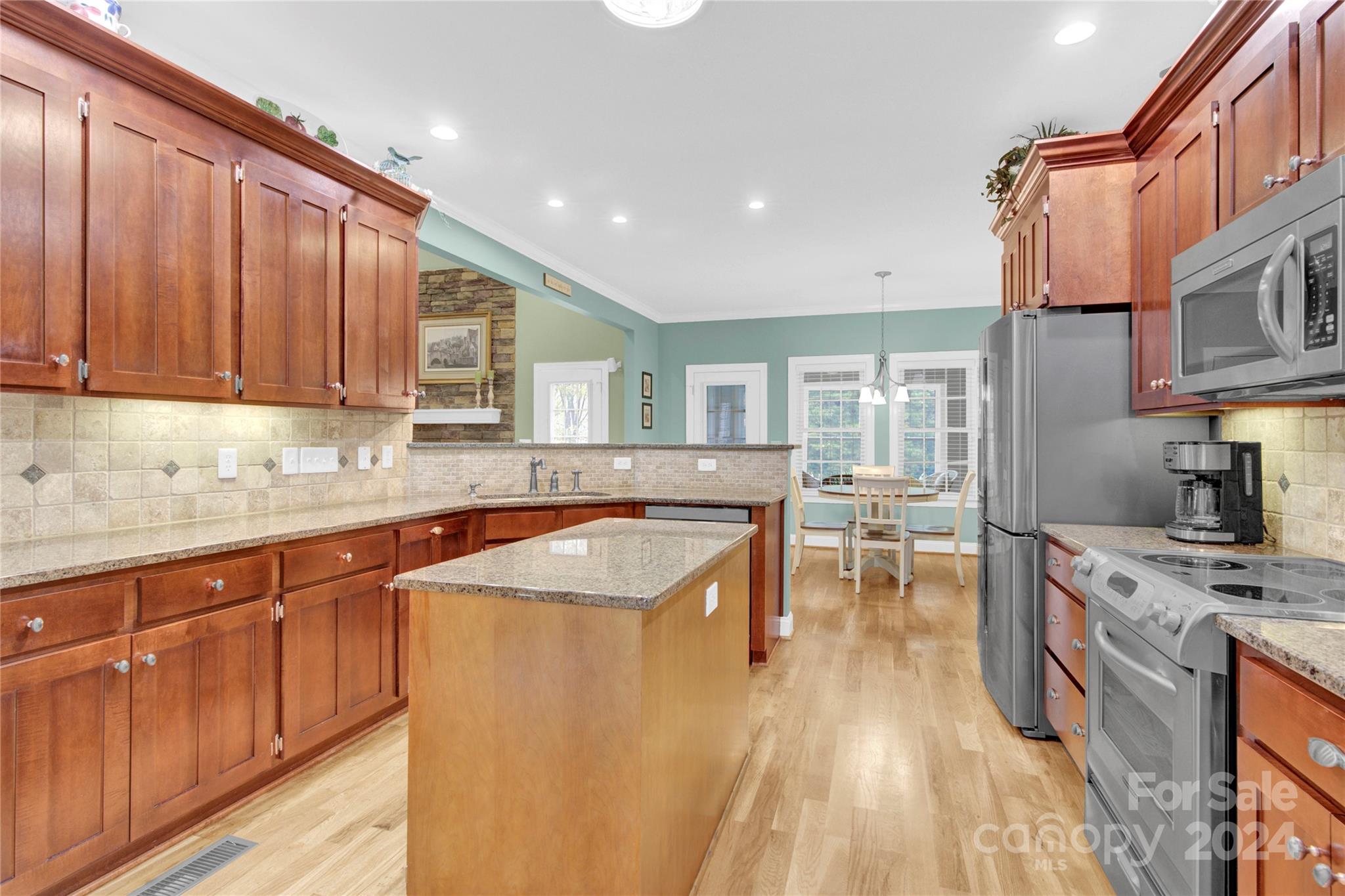 Woodland Hills - Residential