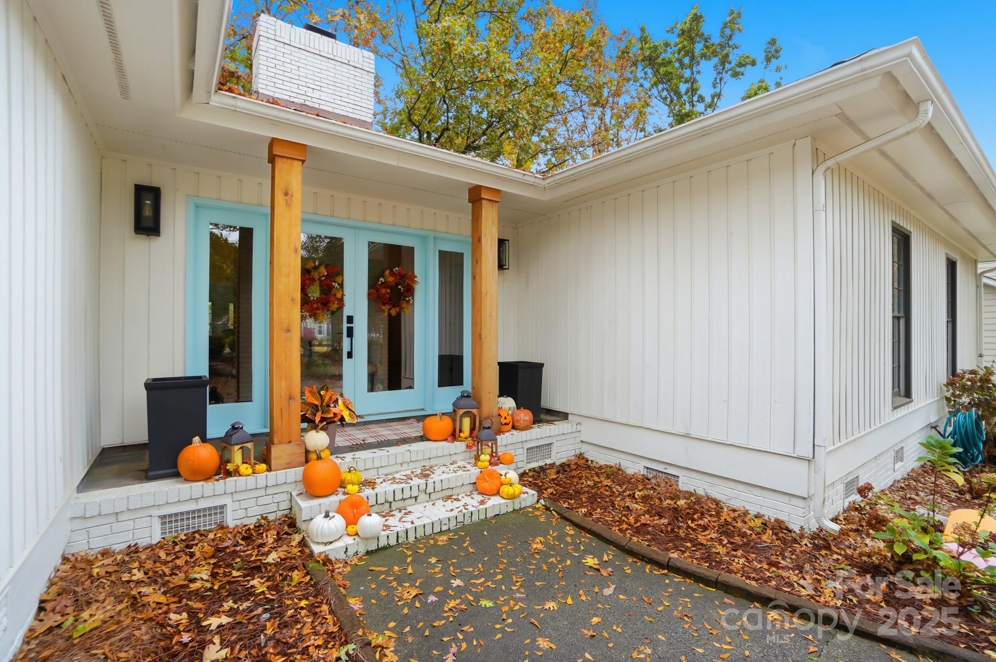 2433 Lynbridge Drive