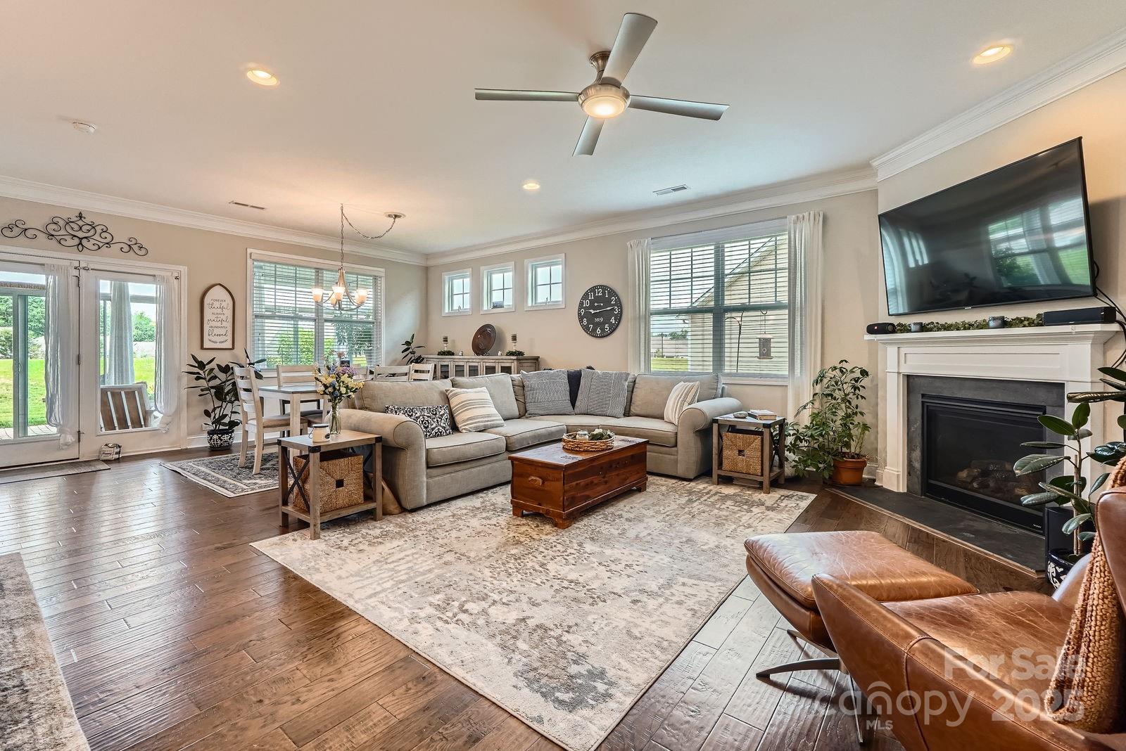 125 Rosebay Drive