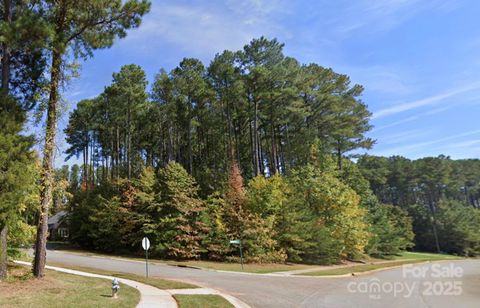 Photo of 301 E Glenview Drive, Salisbury, NC 28147 (MLS # 4329527)