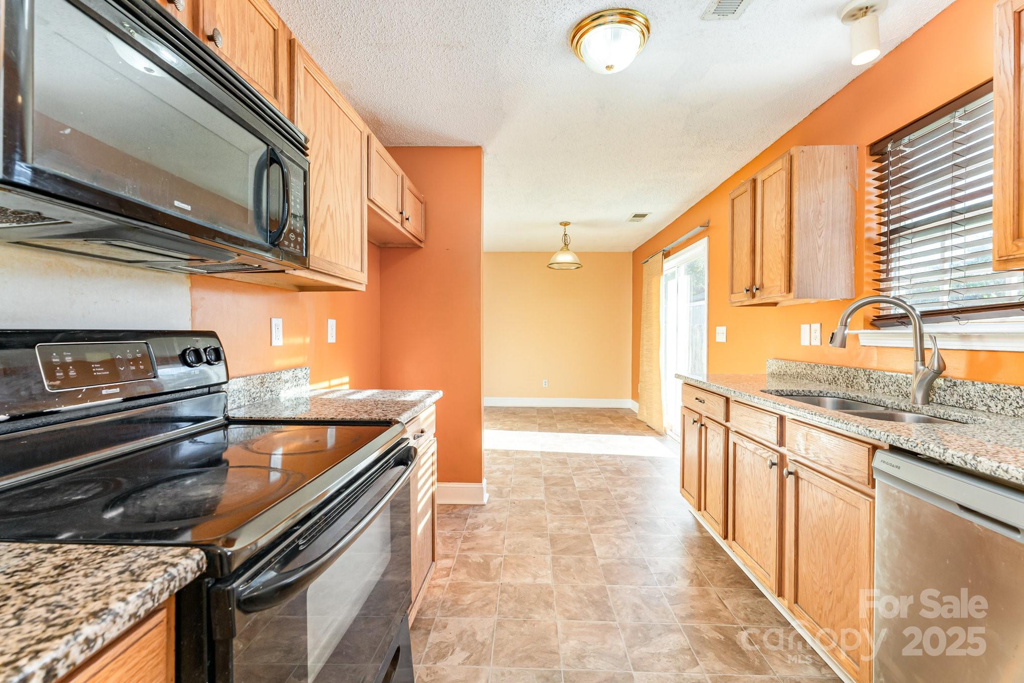 Stone Bluff - Residential