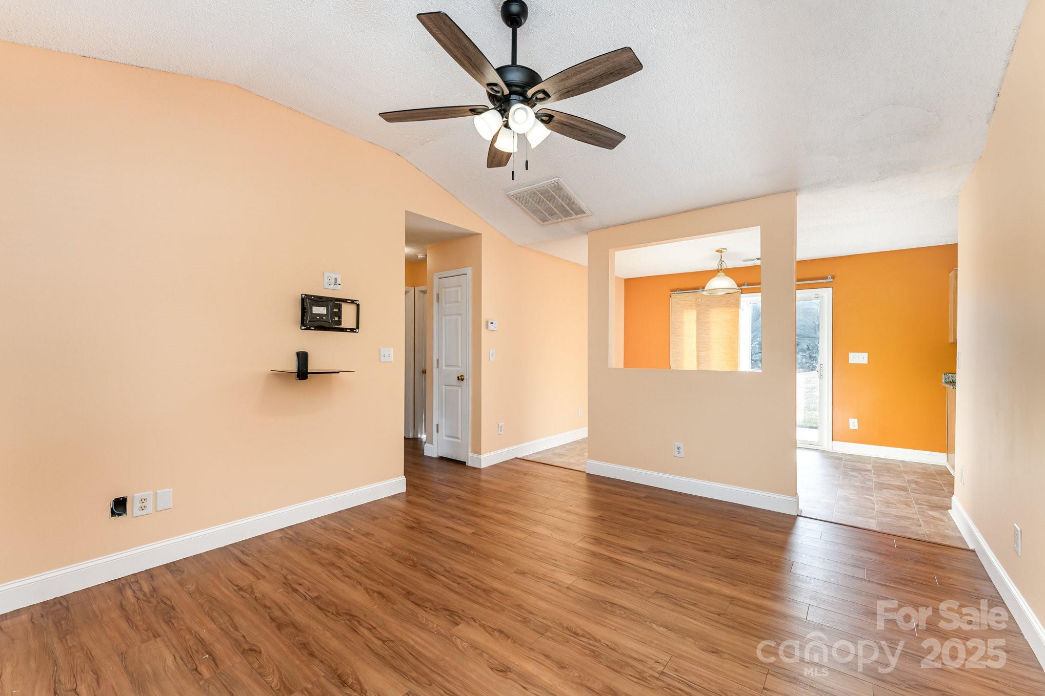 Stone Bluff - Residential