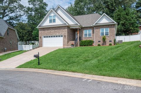 1261 10th Street Place NW 34 Hickory NC 28601