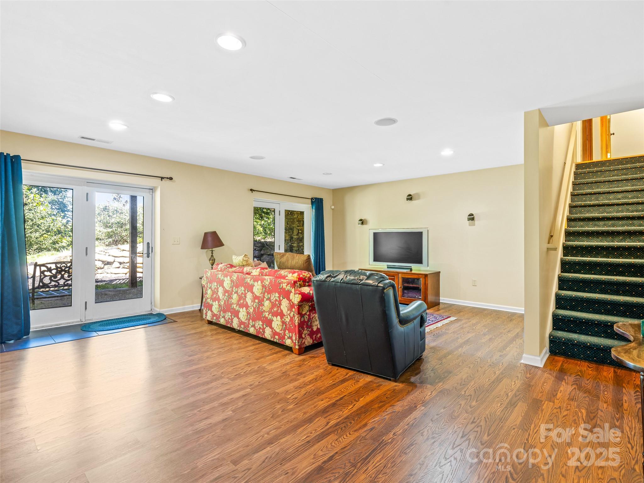 Avery Park - Residential