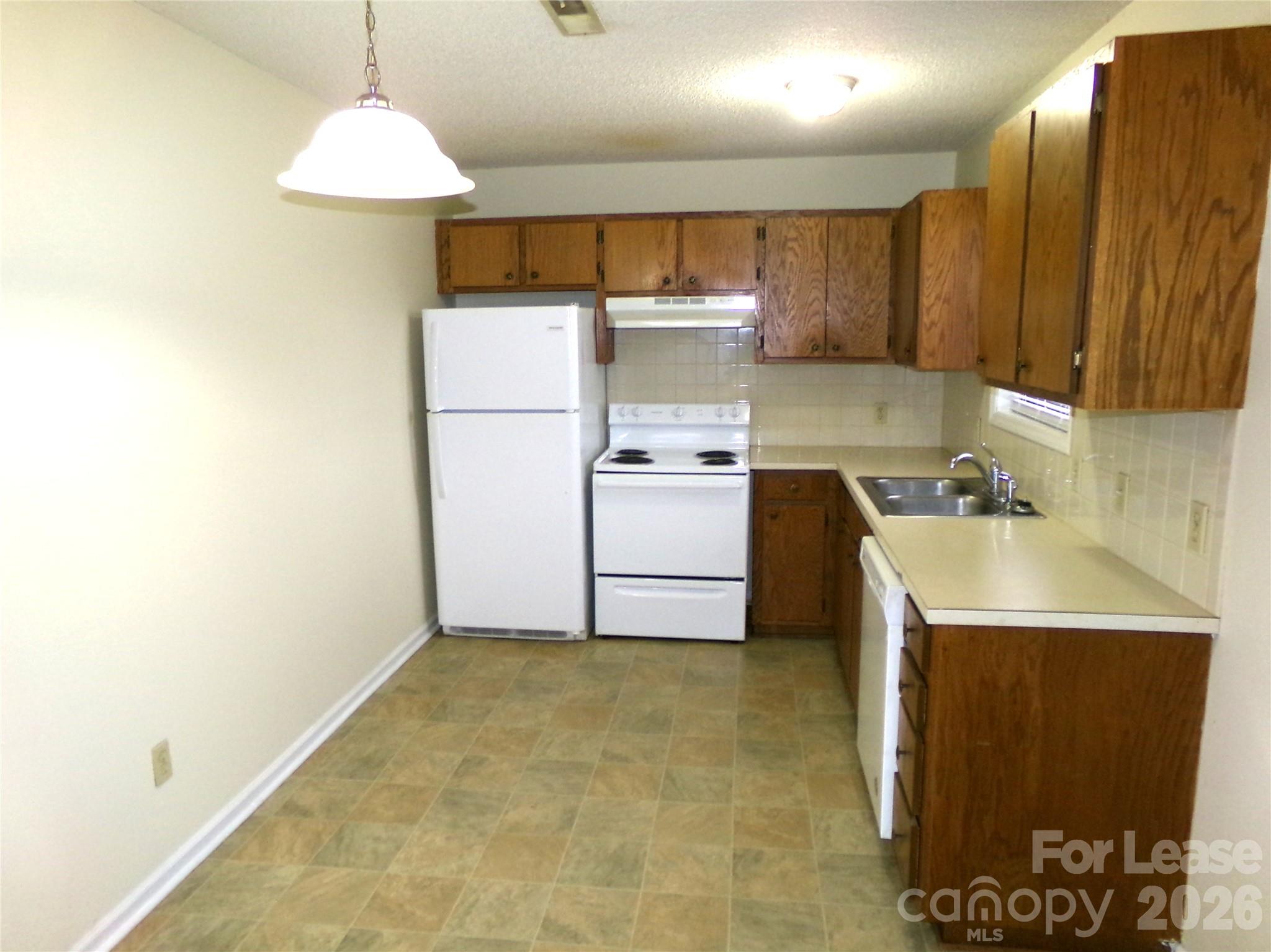 100 Fairway Street 37