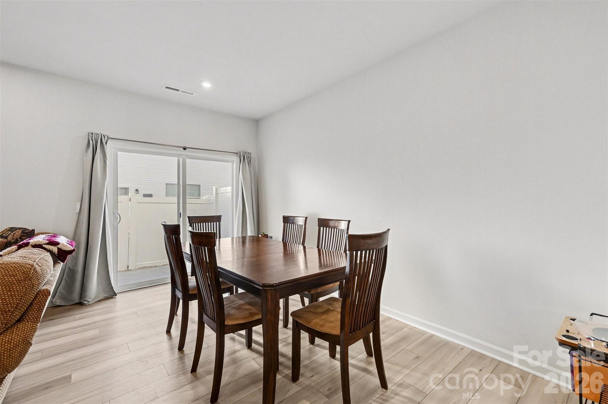Fifteen 15 Cannon - Residential