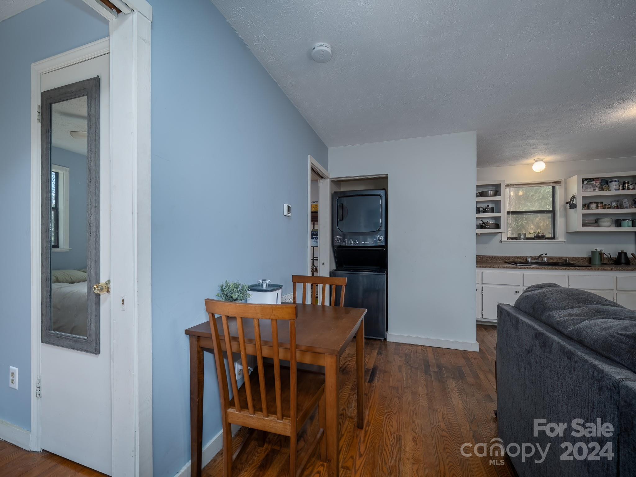 Lake Sega - Residential