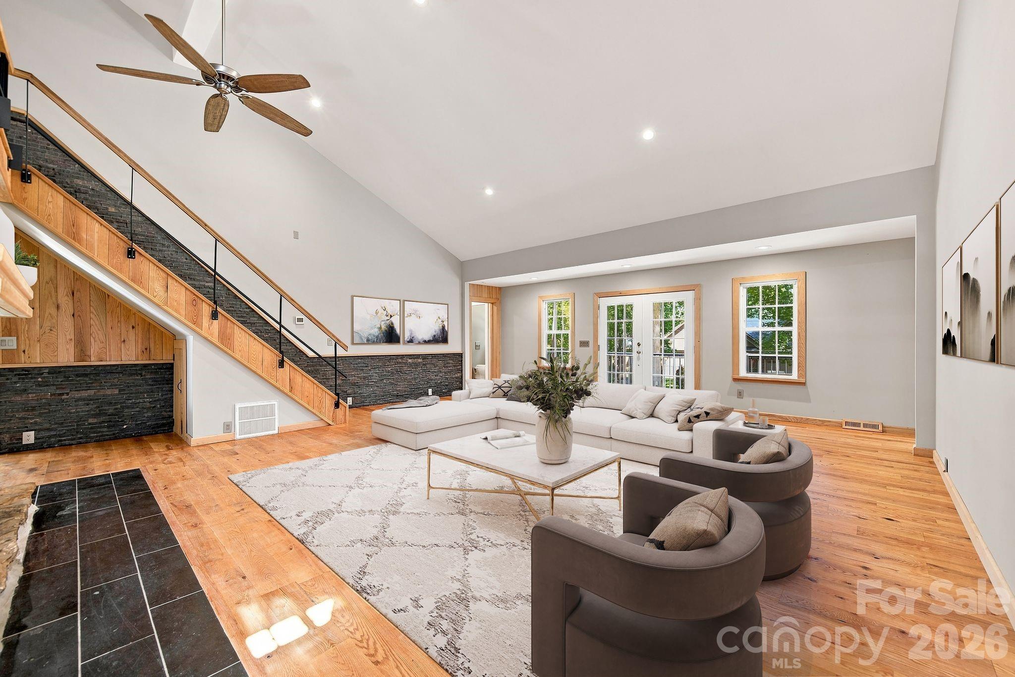 5225 Mayhew Country Drive