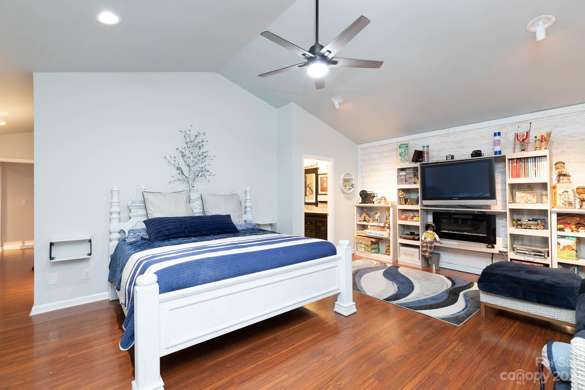 Forest Pawtuckett - Residential