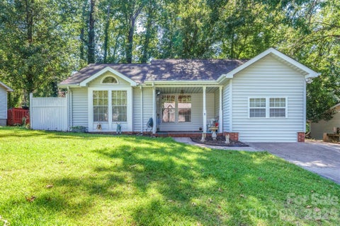 Photo of 6833 Shiloh Ridge Lane, Charlotte, NC 28212 (MLS # 4426725)