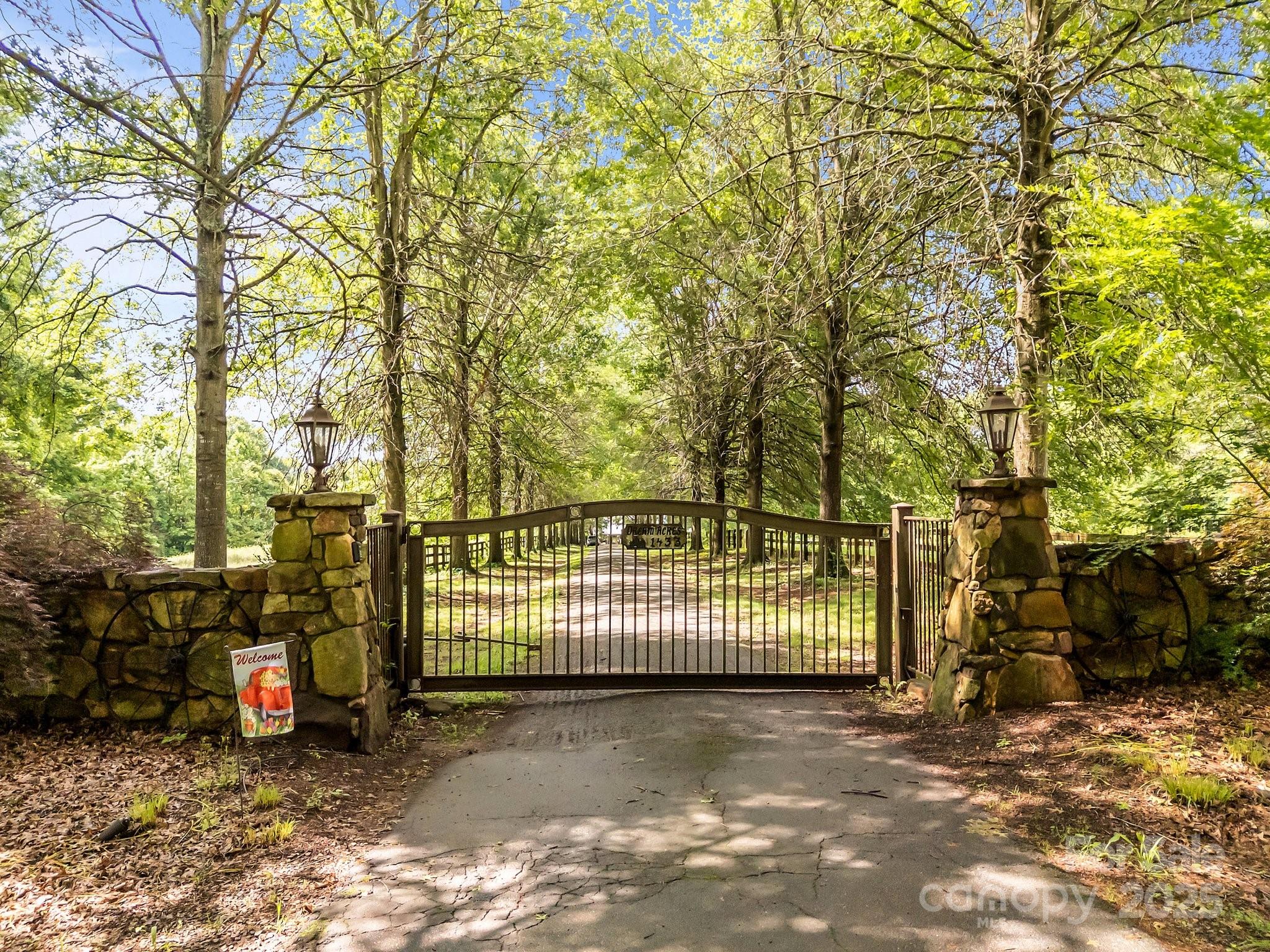 1433 Kern Carlton Road