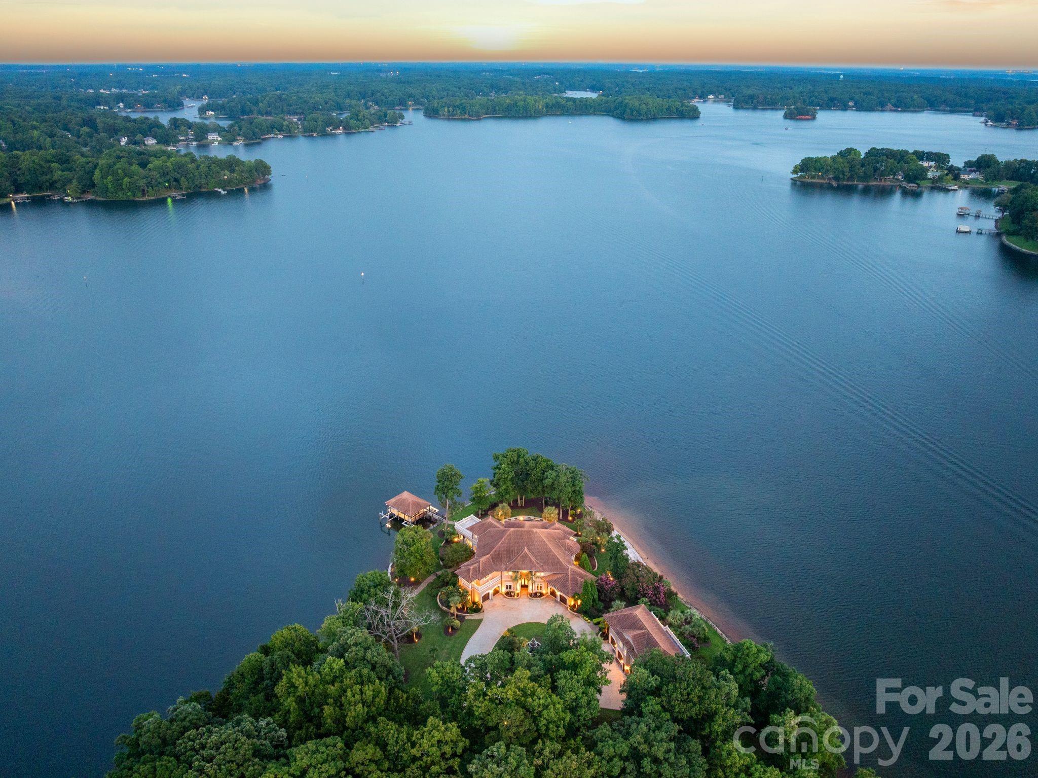 178 Mariner Pointe Lane