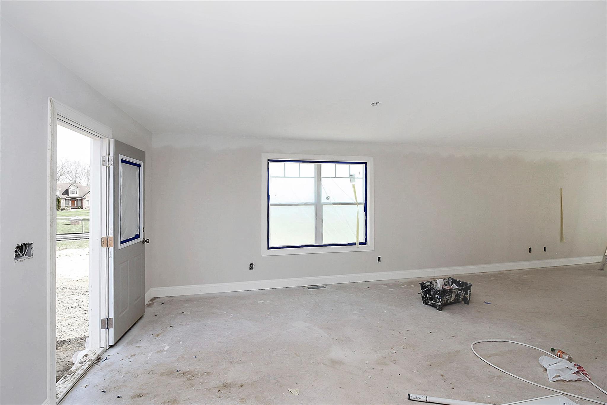 Falcon Crest - Residential