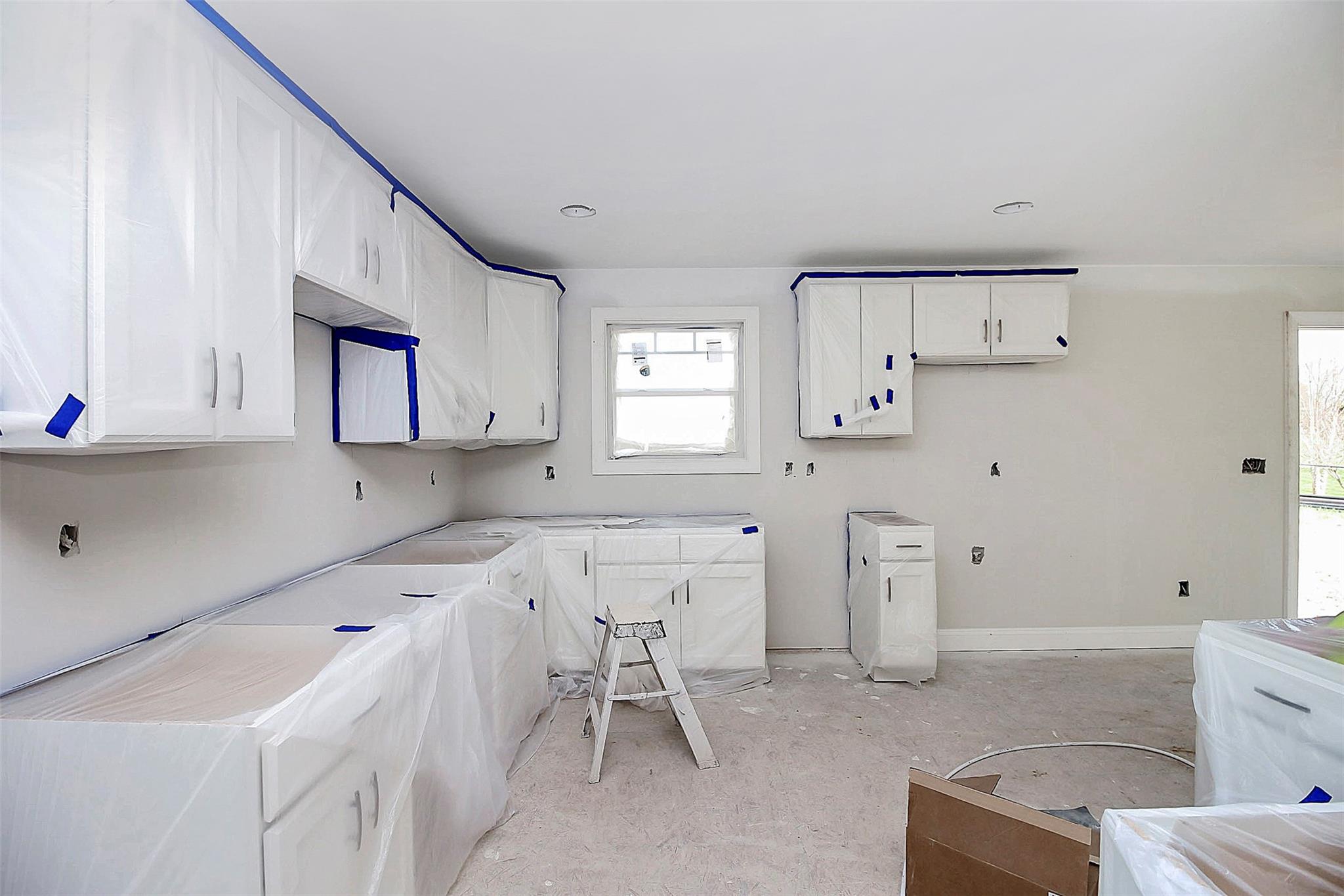 Falcon Crest - Residential