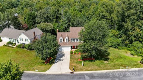 A home in Pineville