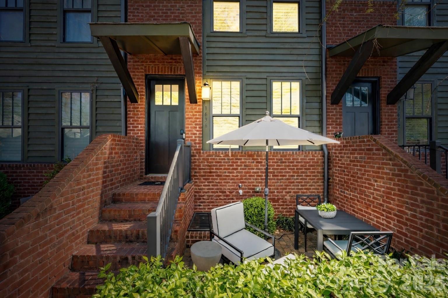 1636 Kenilworth Avenue