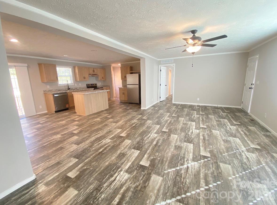 1714 Old Amherst Circle