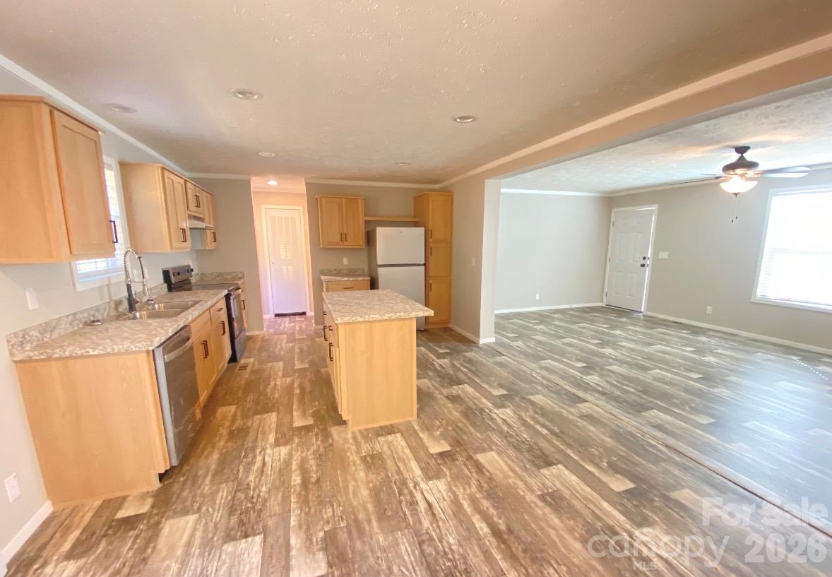 1714 Old Amherst Circle