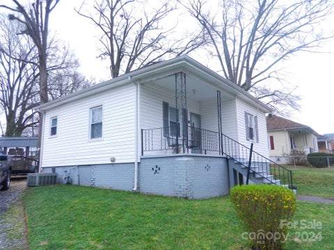 Photo for 1402 Fostoria Drive