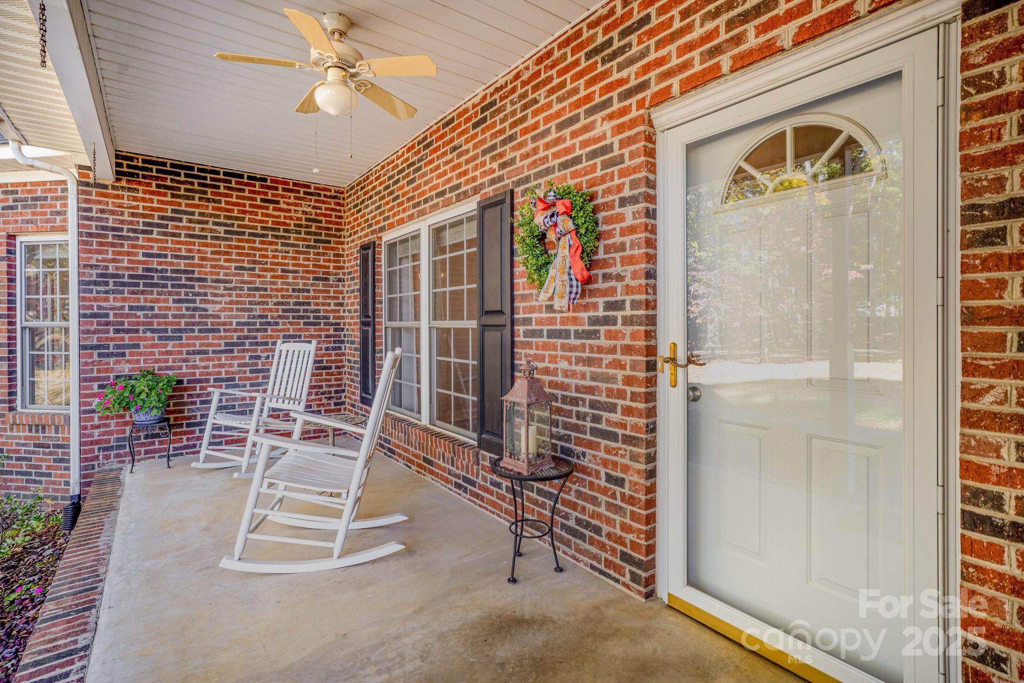 216 Minnie Queen Lane