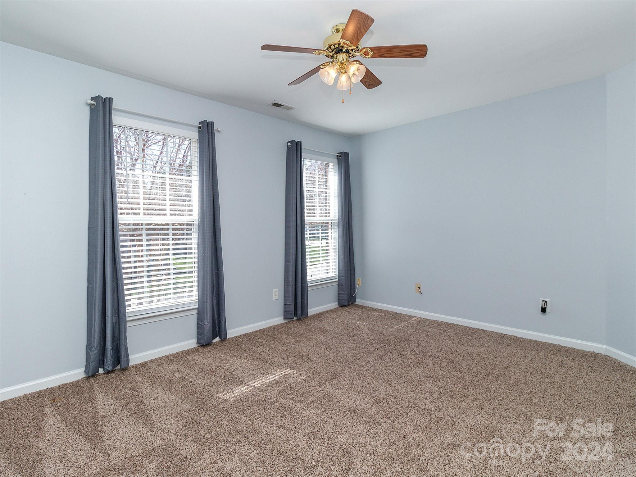 Robinwood Village - Residential
