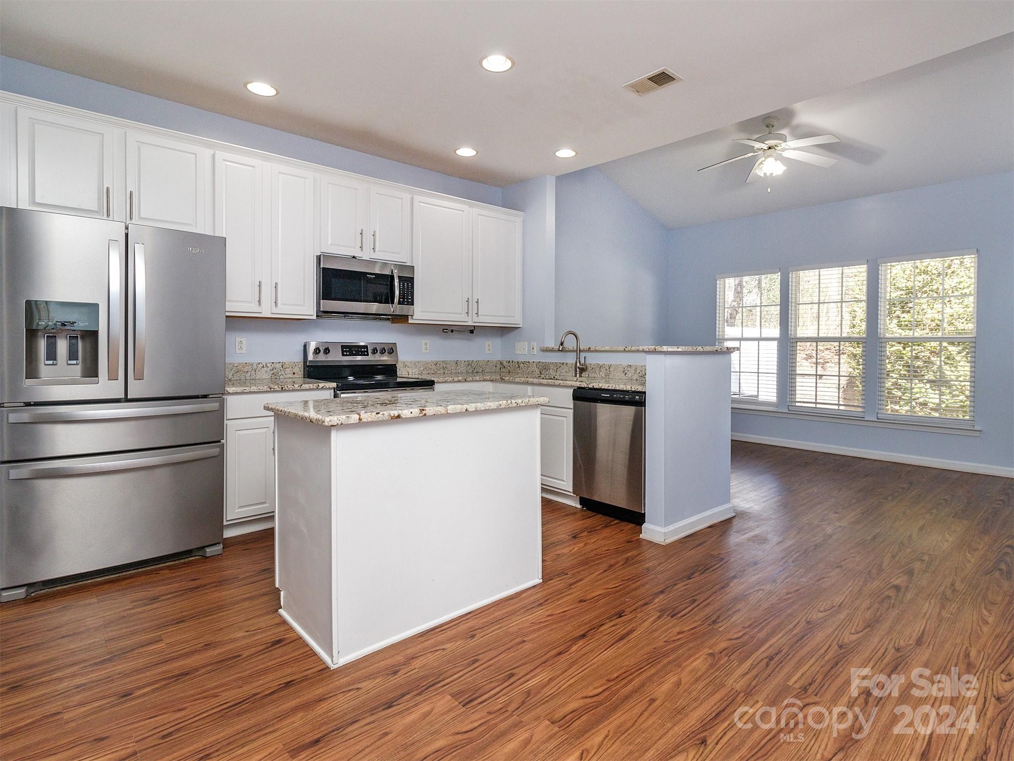 Robinwood Village - Residential