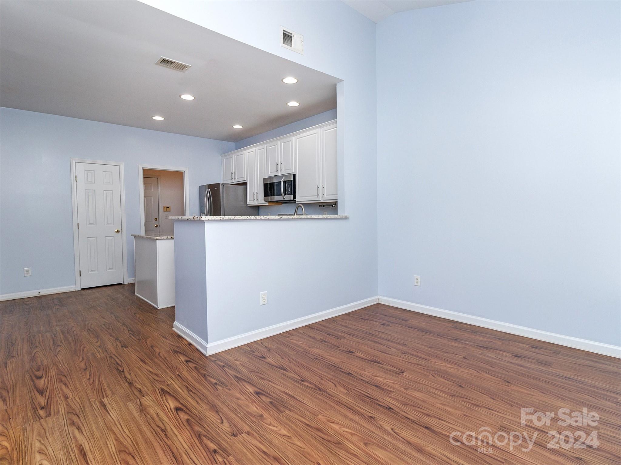 Robinwood Village - Residential