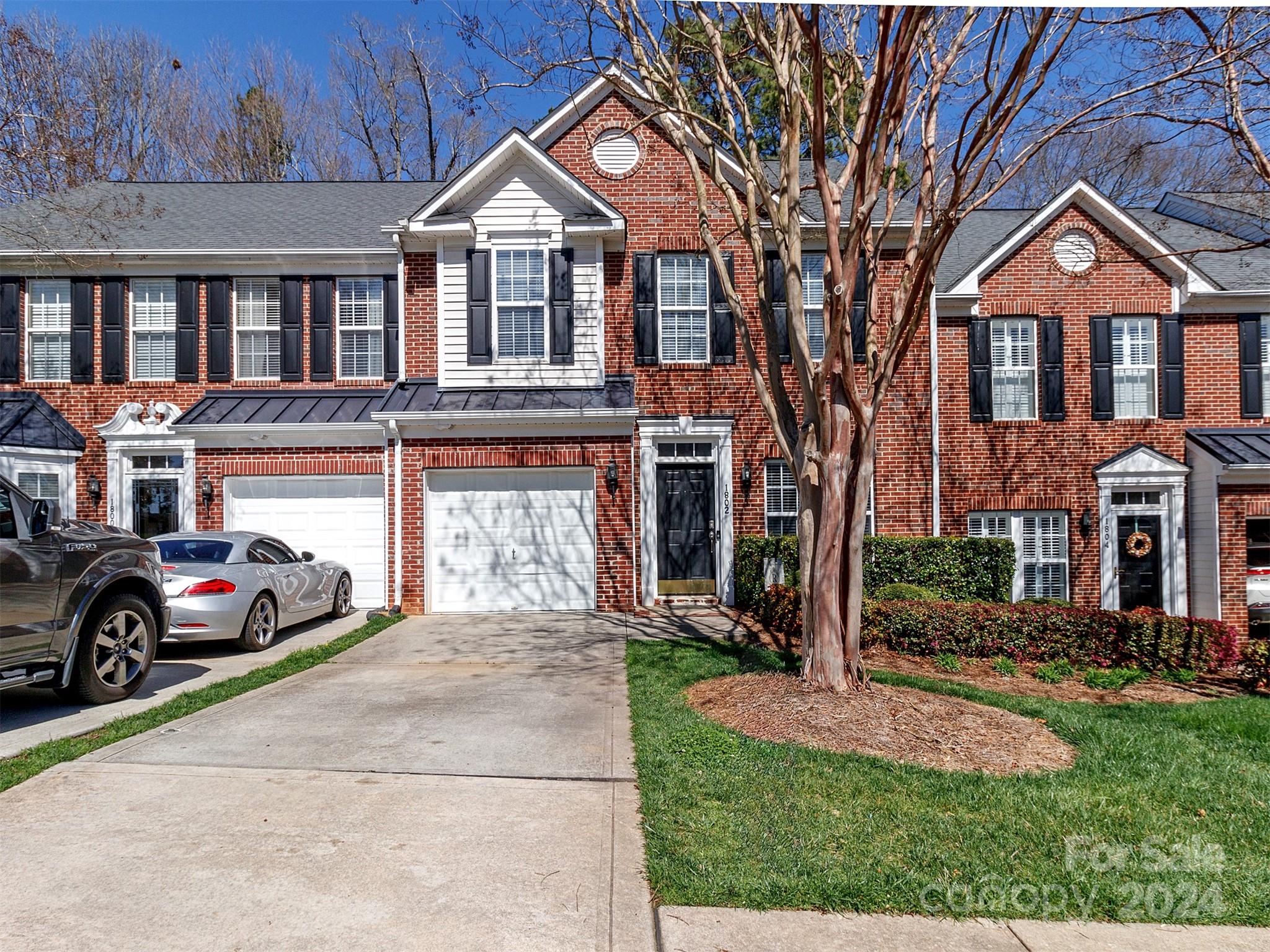 Robinwood Village - Residential