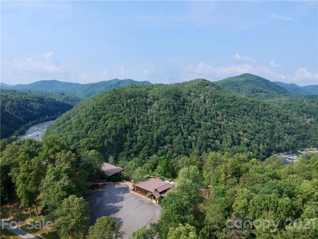 3477 French Broad Parkway 1