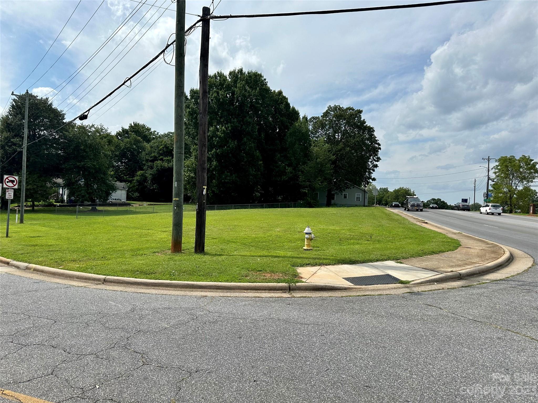 158 Lenoir Rhyne Boulevard SE