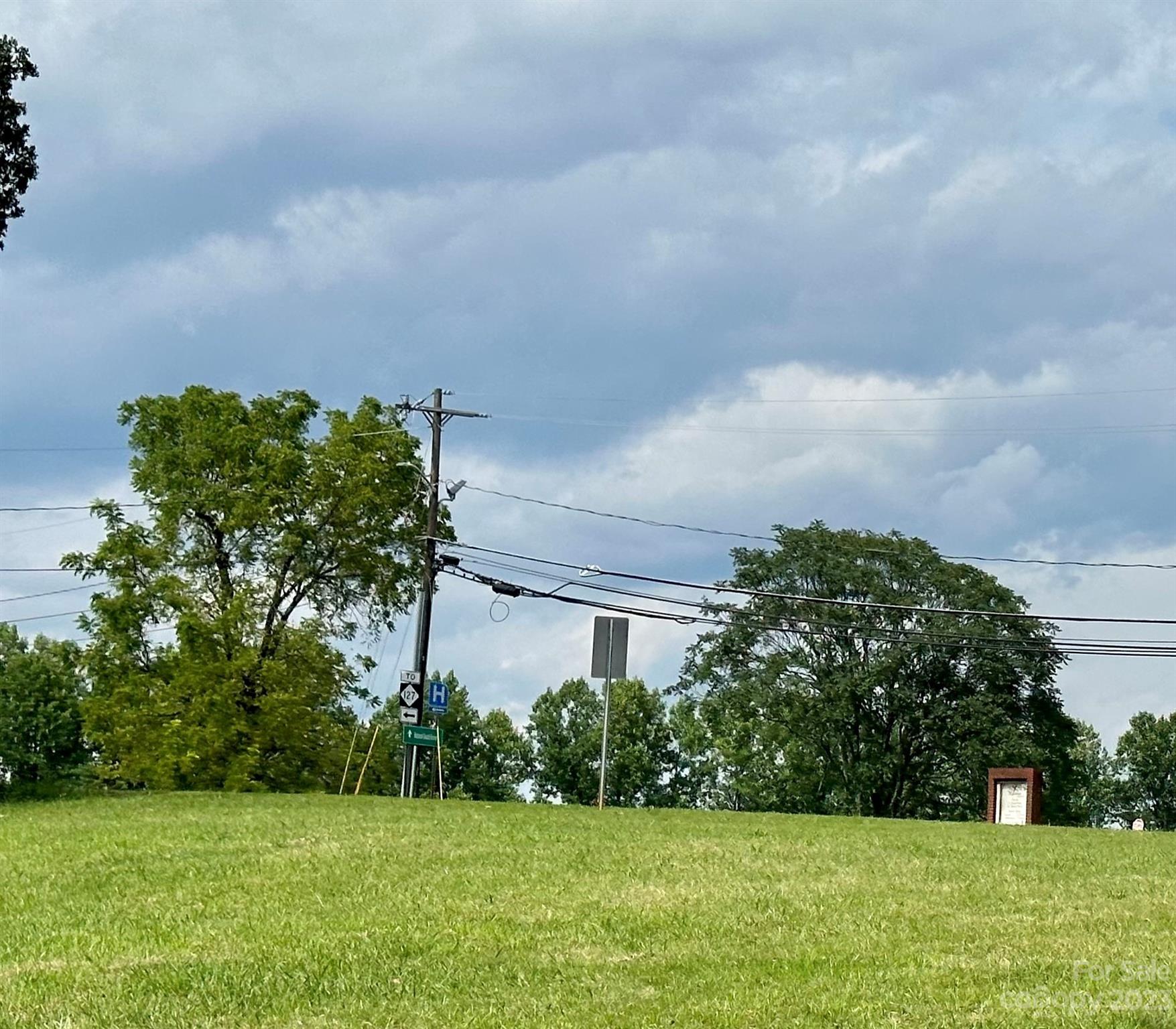 158 Lenoir Rhyne Boulevard SE