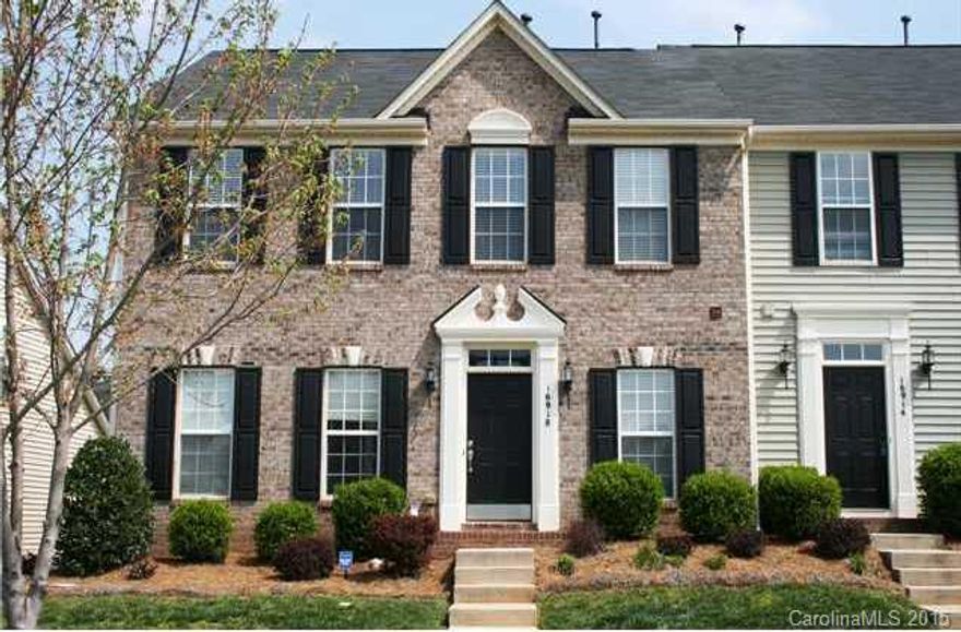 Rare 4 BR Townhome in sought after Gilead Ridge!  Foyer features hardwoods that extend throughout & enhance the main level. Open kitchen & dining area.  2 story Great Room has Gas Fireplace.  Master on main level includes lighted ceiling fan, garden tub & separate shower.  Custom Deck perfect for relaxing.  Fantastic community amenities - clubhouse, pool, playground/rec area.  Ideal location near shopping, golf, restaurants, schools & hospital!