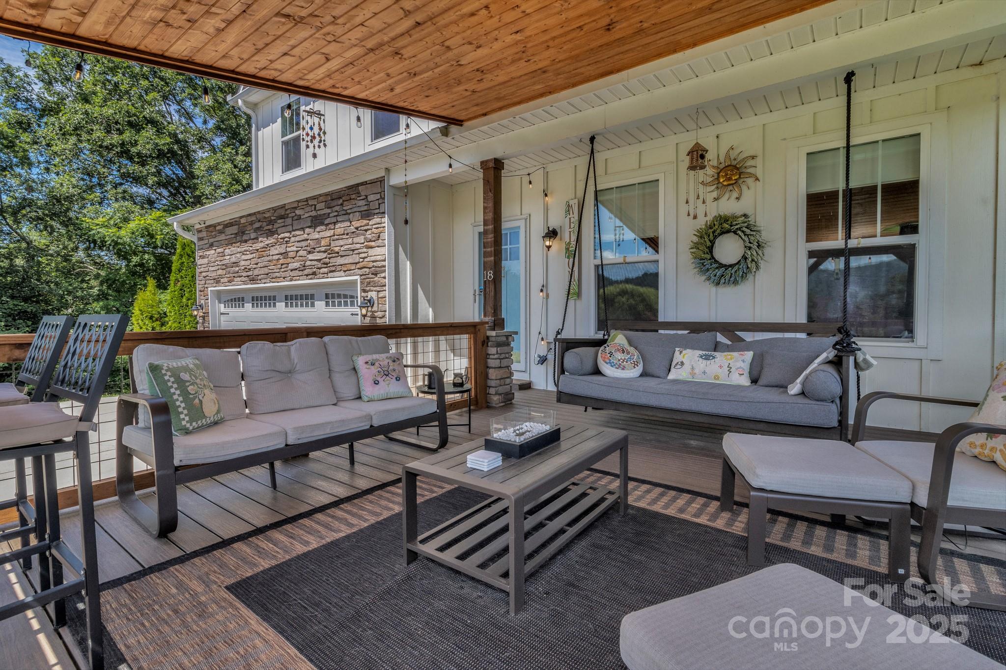 18 Glen Coe Drive