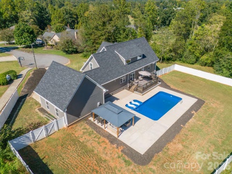Photo of 6 Leisure Circle, Granite Falls, NC 28630 (MLS # 4428902)
