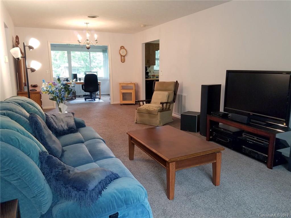 Fifth Avenue Condos - Residential