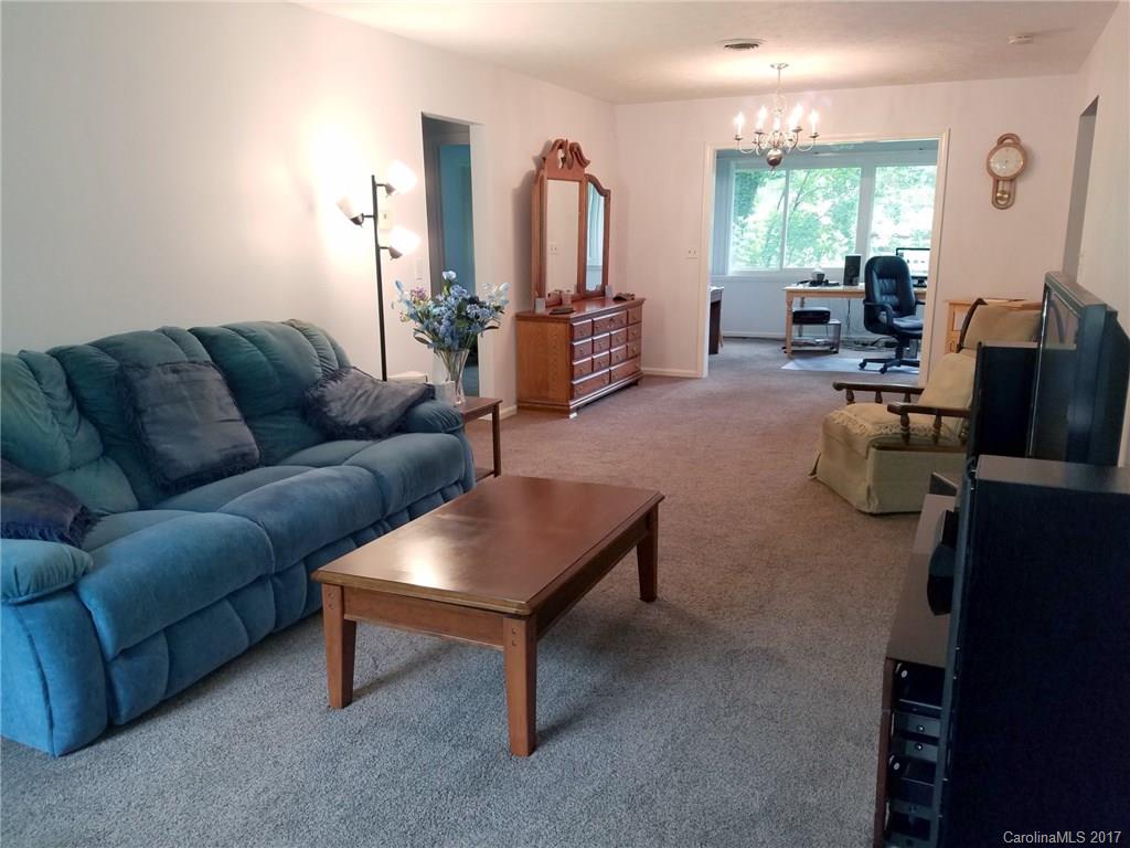 Fifth Avenue Condos - Residential