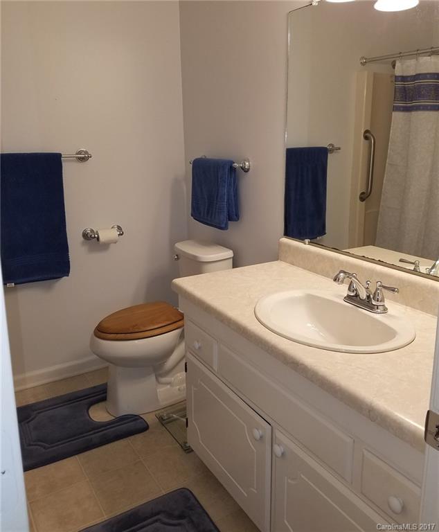 Fifth Avenue Condos - Residential