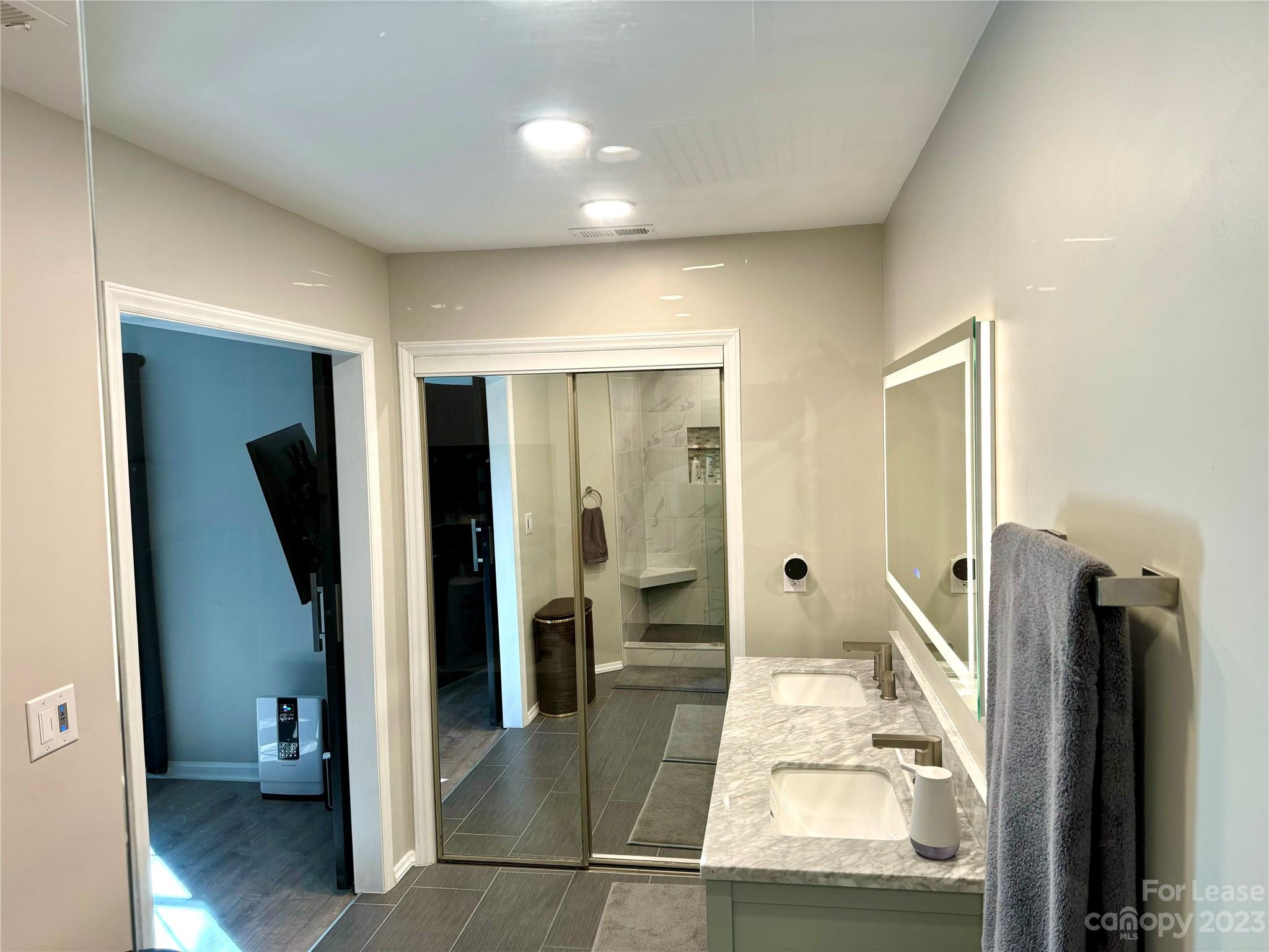 Gates at Quail Hollow - Residential Lease