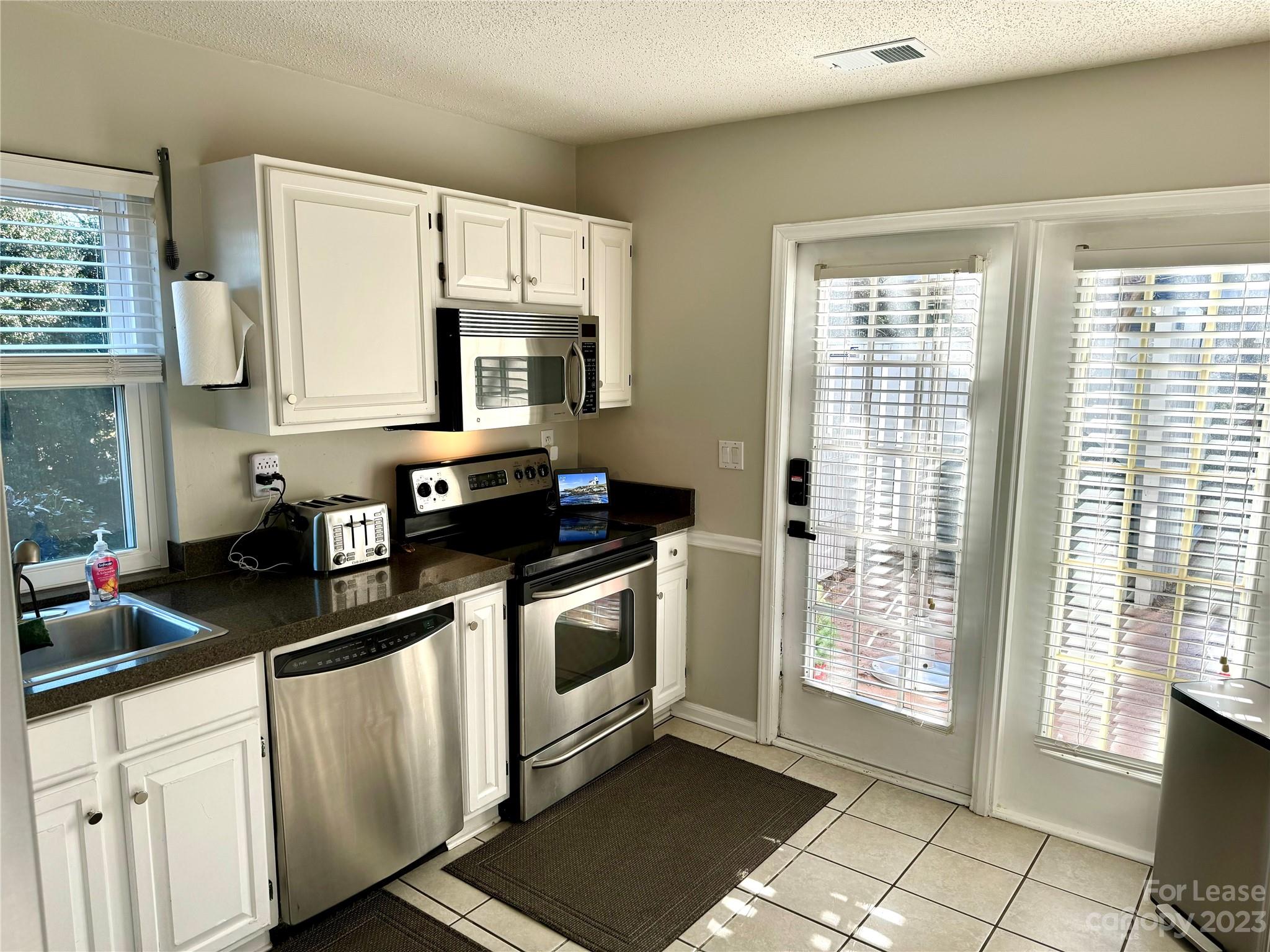 Gates at Quail Hollow - Residential Lease