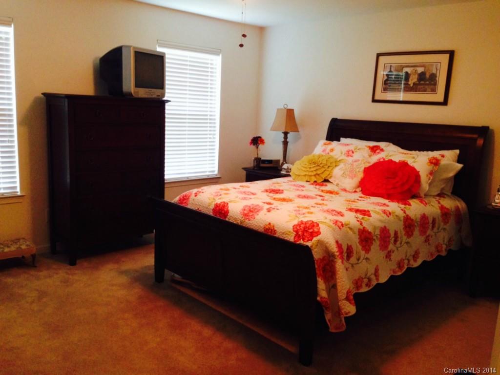 Bethesda Oaks - Residential