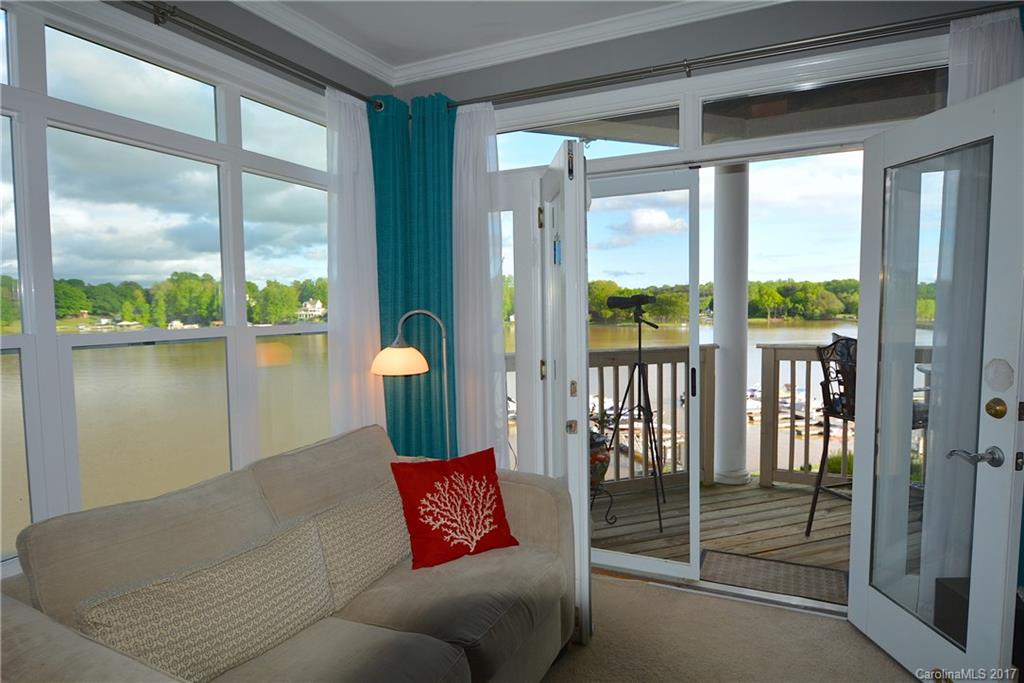 Harbor Point Village - Residential