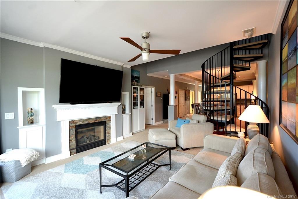 Harbor Point Village - Residential