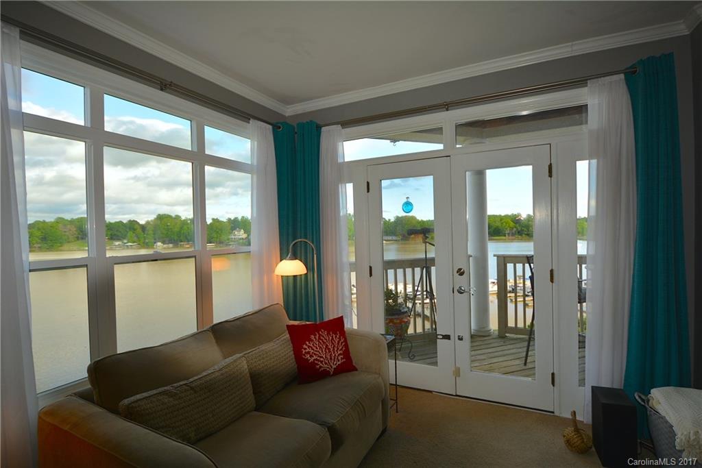 Harbor Point Village - Residential