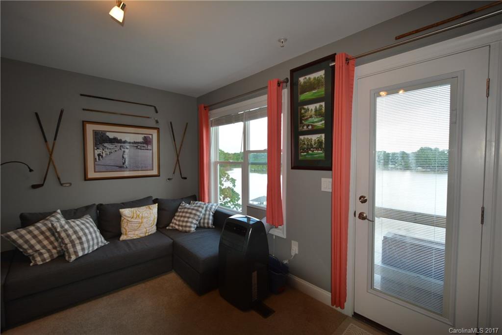 Harbor Point Village - Residential