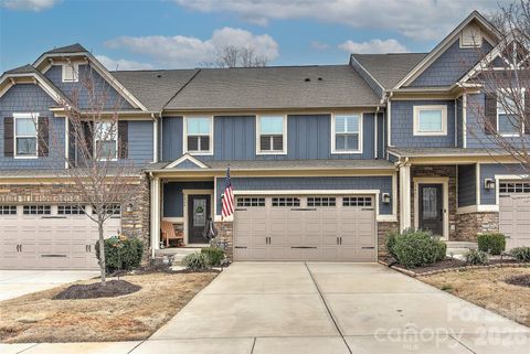 Photo of 146 Beacon Drive #D, Mooresville, NC 28117 (MLS # 4355027)