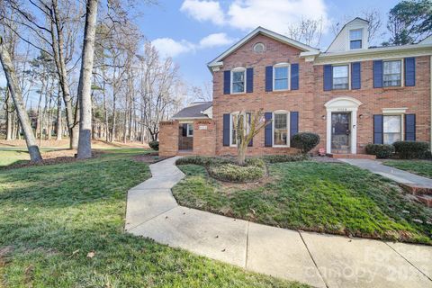 9112 Nolley Court Charlotte NC 28270