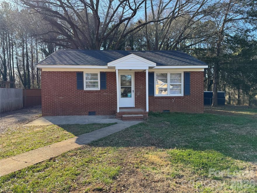 Welcome to this charming 2-bedroom, 1-bathroom home located in the desirable Belmont, NC area. This property boasts a recently updated interior with neutral paint and flooring throughout, creating a warm and inviting atmosphere. The home also features a storage building for courtesy use, providing ample space for your belongings. The partially fenced backyard offers a private outdoor space for relaxation or entertainment. Convenience is key with this property, as it is situated near I-85, making commuting a breeze. Additionally, it is located in close proximity to a variety of restaurants and shopping destinations, ensuring all your dining and retail needs are just a short drive away. Experience the perfect blend of comfort and convenience in this Belmont home. *Pets are conditional and up to the owner's discretion with a $350 non-refundable per pet fee.