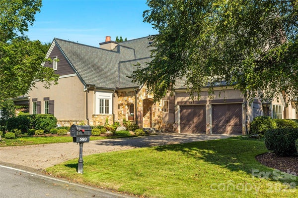 583 WALNUT VALLEY PKWY, ARDEN, NC 28704 - Image bf708bc64fc3a644d3583354fd00596b/3583424872